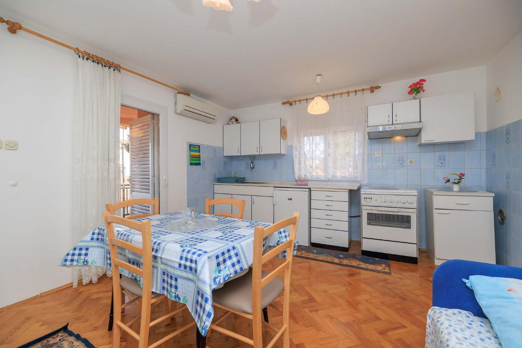 Kata Apartment